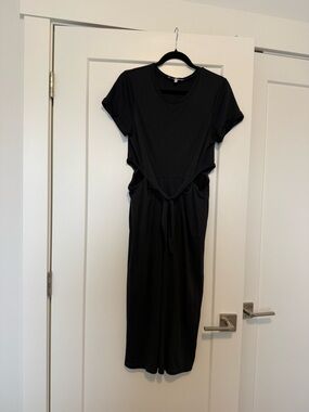 Heartloom Black Cutout Tie-Waist Midi Dress